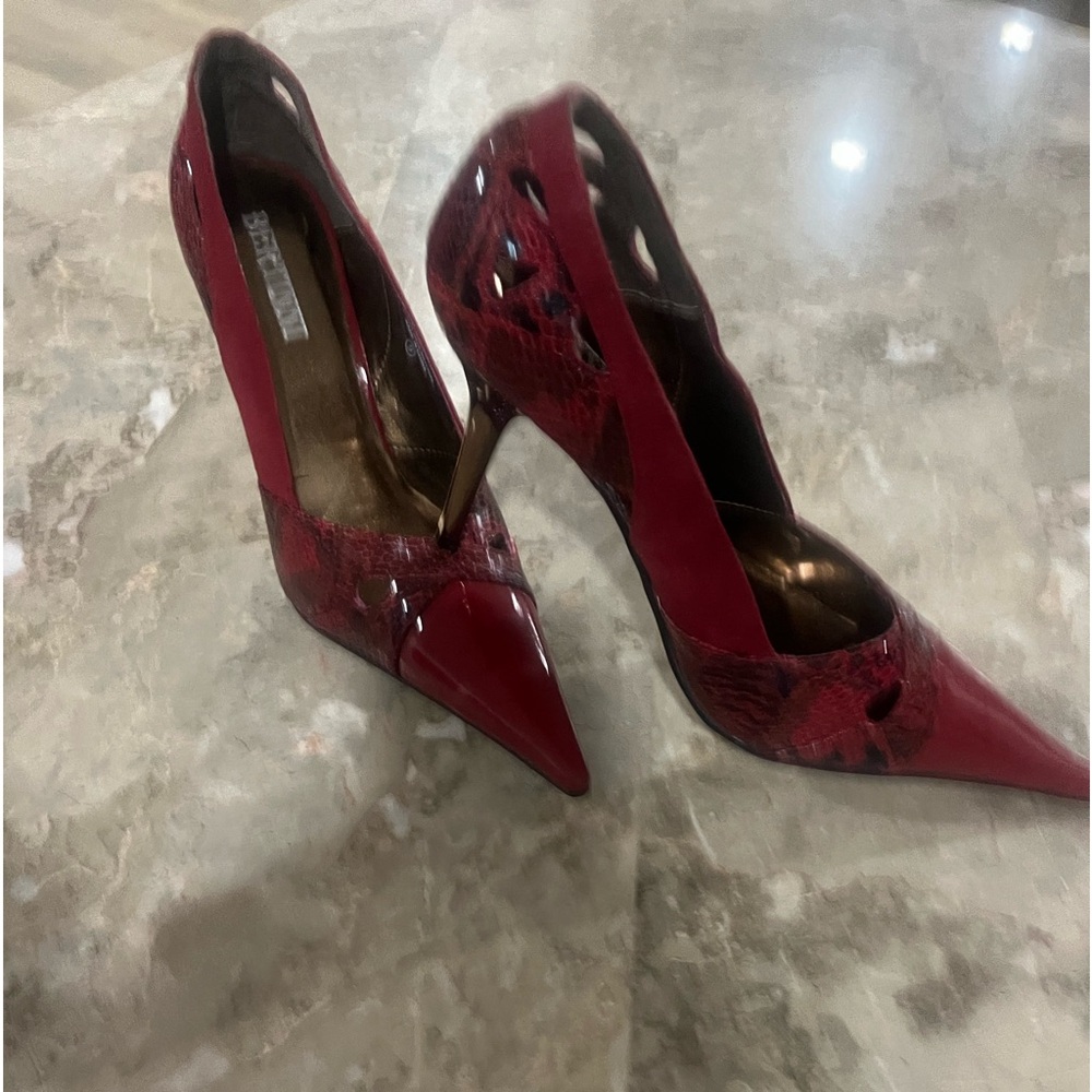 Bertíni Pumps Heels, color red, size 9